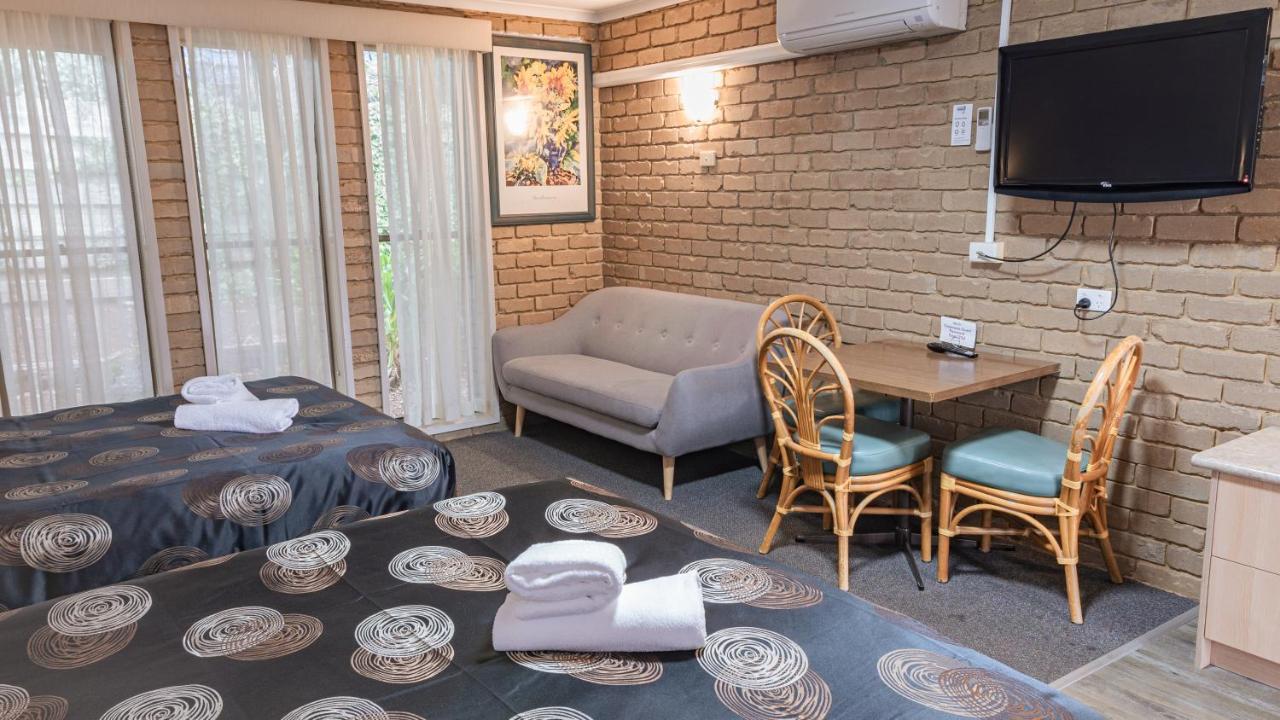 Tropicana Motor Inn Cowes Extérieur photo
