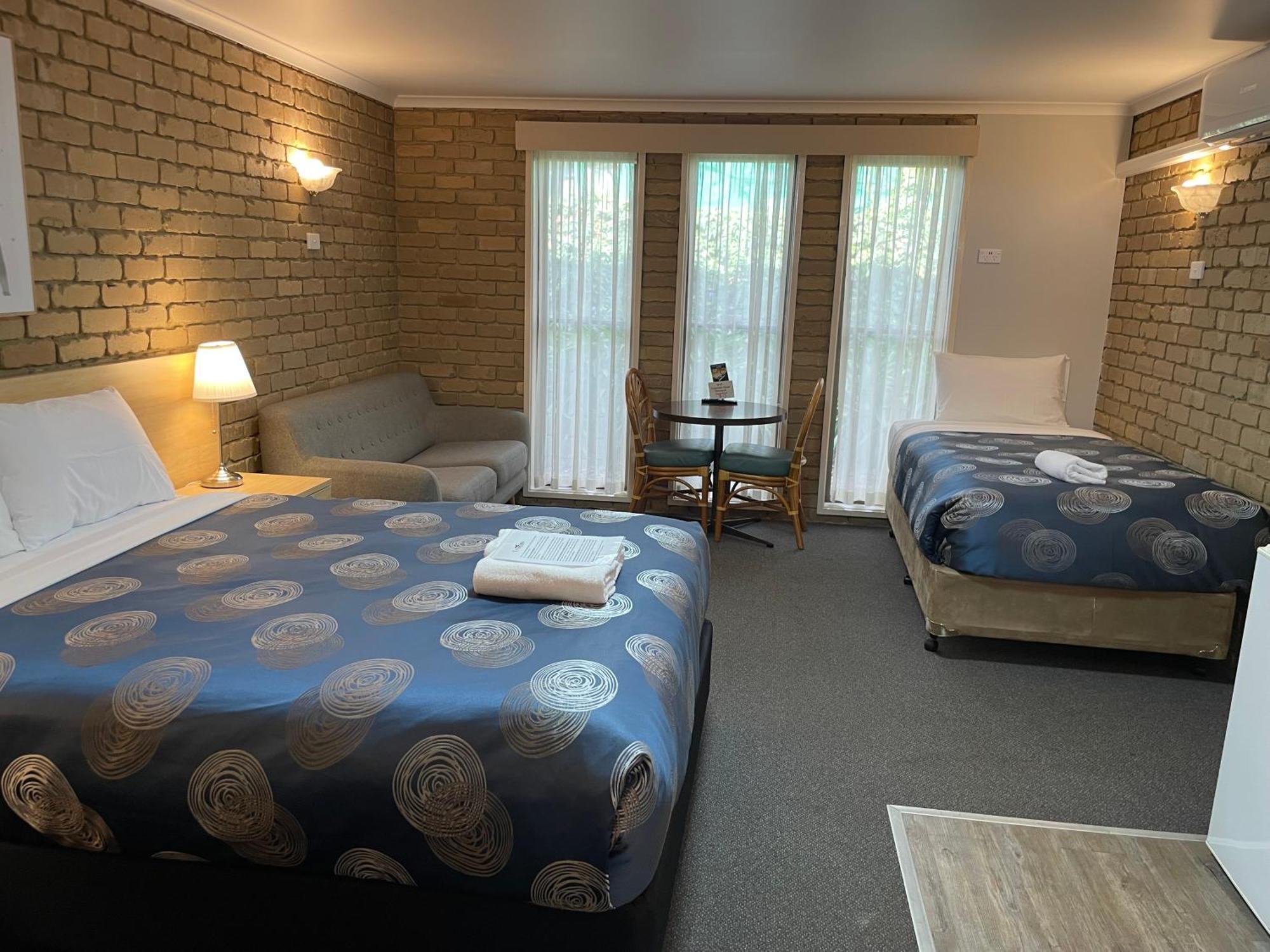 Tropicana Motor Inn Cowes Extérieur photo