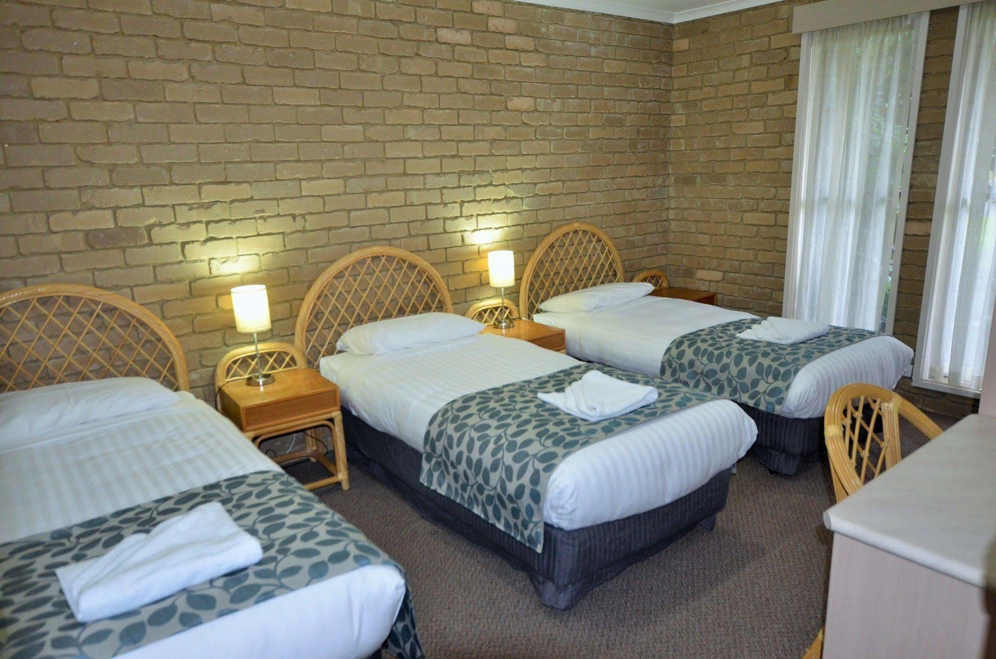 Tropicana Motor Inn Cowes Extérieur photo